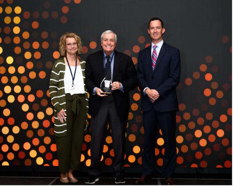 Dr Mirro IHA Award presentation